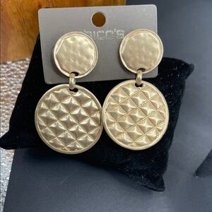 2-11.26-15 NWT Chico's Fleur Drop Matte Goldtone Geometric Dangle Post Earrings